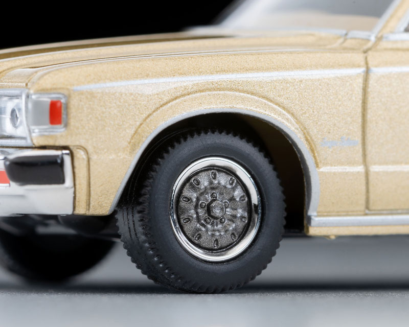 AmiAmi [Character & Hobby Shop] | LV-N83d Toyota Crown 4Door