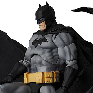 MAFEX No. 126 Batman: Hush Batman (Black Ver.) Action Figure
